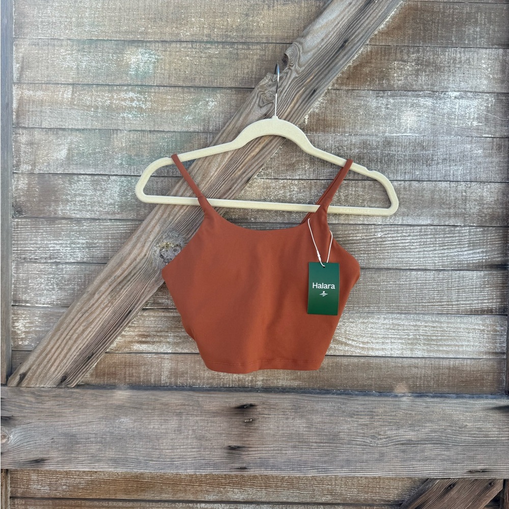 HALARA top with built in bra